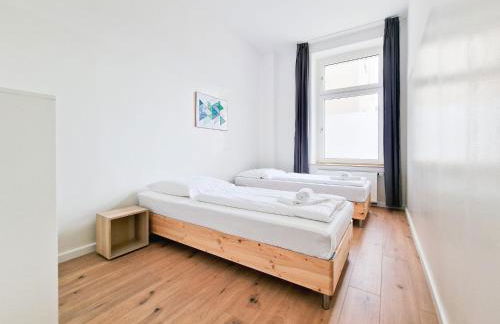 Tolstov Apartments - 1 or 4 Room Apartments - 15 Min to Messe DUS - 10 Min Old Town DUS - Foto 3