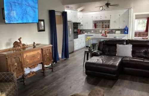 Train Depot - 3 BR Home with Pool, Sand Volleyball & Pool Table - Foto 7