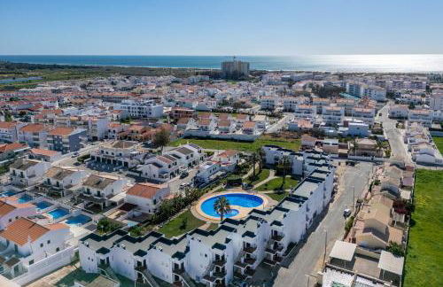 Sun Lovers Altura T1 Pool & Balcony - Photo 2