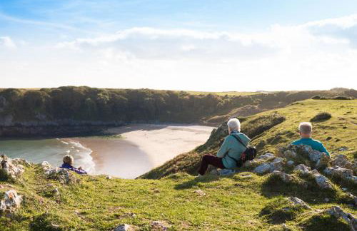 Timber Hill Self Catering Cedar Lodges - Foto 48