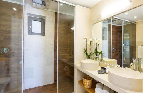 Thalmargia Villas, with Pool, Hot Tub & Ultimate Peace, By ThinkVilla - Photo 77