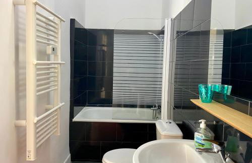 Charmant T2 de 48m2 à 300m du centre ville - Foto 11