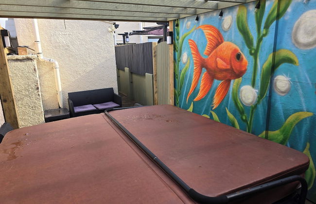 Eden Rose Cottage in Morecambe hot tub - Foto 26