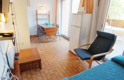 Appartement 8 personnes avec Wi-Fi, vue mer depuis le balcon - FR-1-827-2 - Foto 15