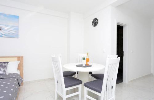 Family-friendly apartments with swimming pool Zivogosce - Porat, Makarska - 18150 - Foto 28