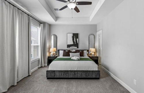 Spacious 3BR/BBQ/Yard/9 min to Downtown & Med Ctr - Foto 16