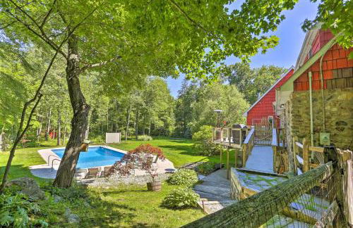 Decked-Out Home Hot Tub, Pool, Fire Pit and More! - Foto 2