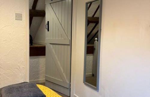 Barn Retreat with Valley Views & Onsite Dog Field - Foto 20