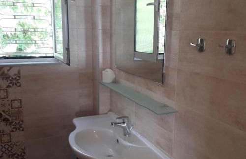 View apartment - Photo 11