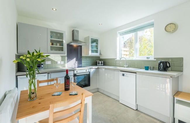 1 Bed Chalet in Bude - Parking & Wifi - Foto 6