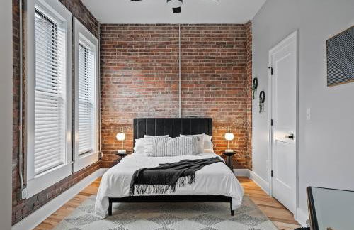 The Modern Boho Brick Loft - Foto 21