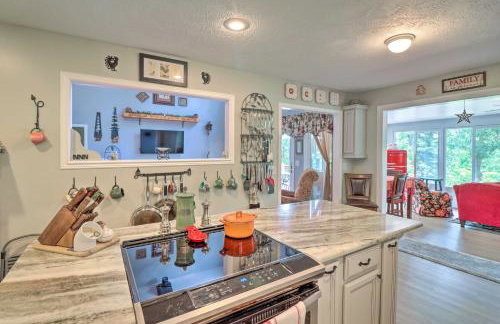 10-Acre Mountain Home Getaway with Fire Pit - Foto 15