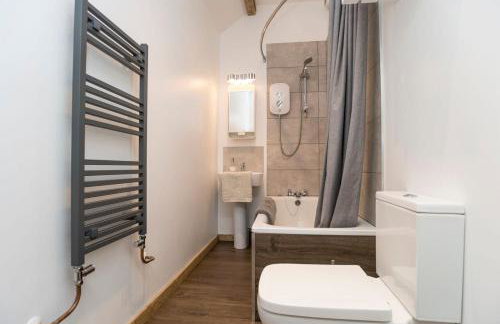 The Iron Chapel - Foto 10