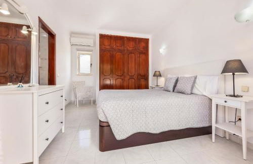 Villa Chiquito Albufeira - Private Pool&Parking - BBQ&AC&WI-FI - Foto 13