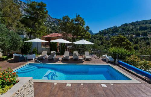 ISLAND HVAR LUXE Holiday Villa Maslina with Beach - Photo 57