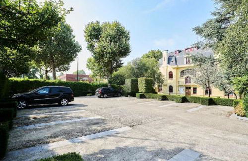 Appartement cosy proche du tram avec parking privé - Foto 9