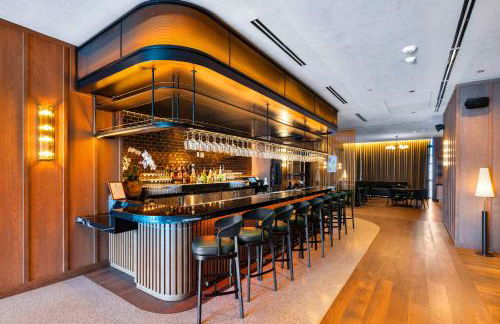 Ultimate Elegance Studio with Panoramic City Views - Foto 14