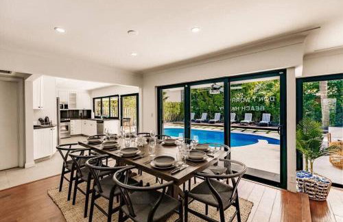 Resort Style Backyard Heated Pool Hot Tub Fire Pit - Foto 14