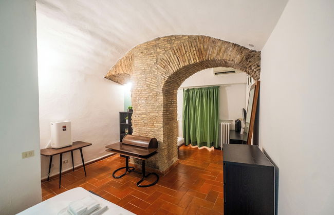 Campo De' Fiori Apartments - Photo 11