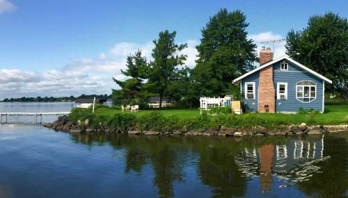 Cozy Fremont Cottage on Lake Poygan and Fishing Dock - Foto 1