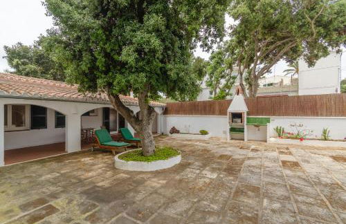 La maison dans la calanque 1 mn à pied de la plage d'ALCAUFAR - Foto 2