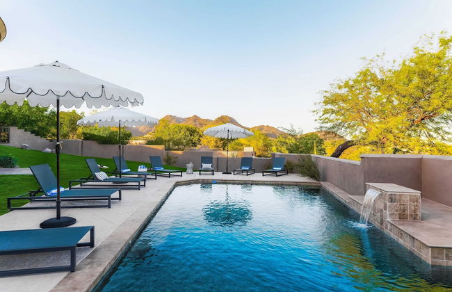 Julep by Avantstay Stylish 9 BR Estate w/ Mid-century Modern Decor - Foto 3