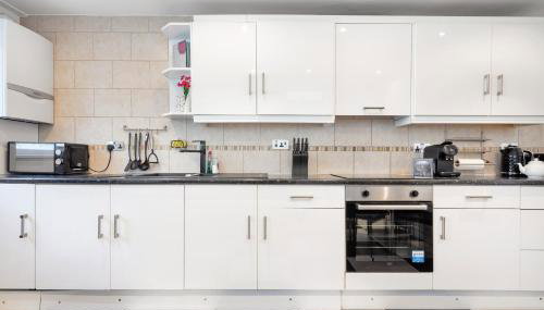 Central London 2BR 2BA Apt - 2 Min to Tube - Sleeps 6 - Foto 3, stove