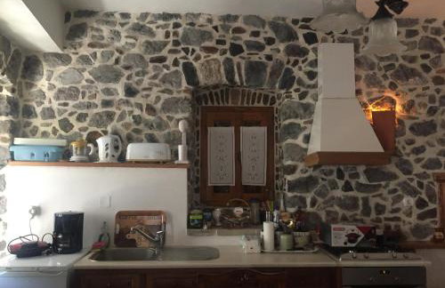 Stephania's Stone House - Foto 9