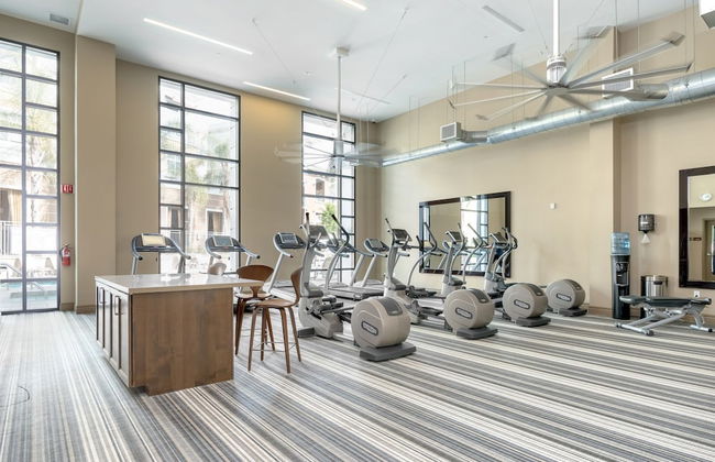 Global Luxury Suites Baypointe Station - Foto 34