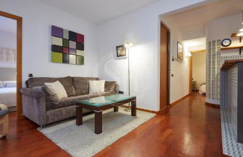 Nice apartment in Les Corts - Photo 1