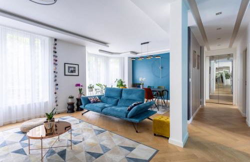 4-room apartment Place de la Mairie - City Center - Foto 1