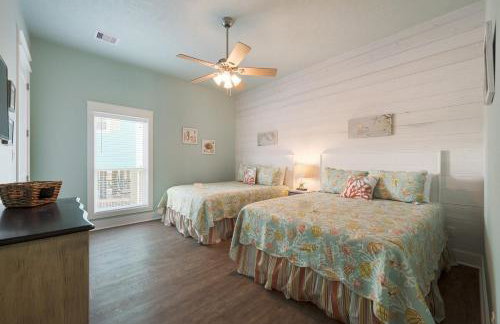 Gorgeous 5BR Sleeps 20 Great OutDoor Entertainment - Diamond in the Dunes - Foto 36