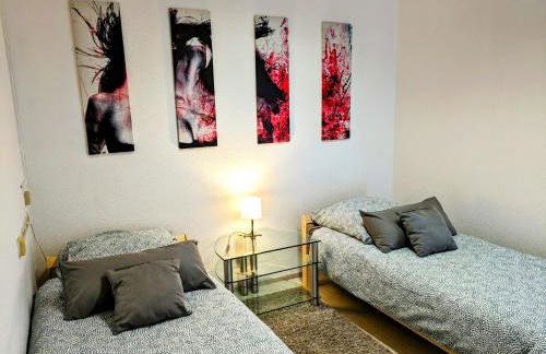 4 Zimmer geräumige und ruhig gelegene Ferien- und Monteurwohnung nur für Sie allein AUjvari Vermietungen - Foto 11