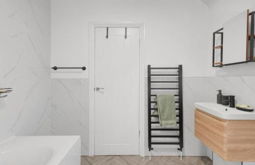 3 Bedroom House with Free Parking - Foto 30