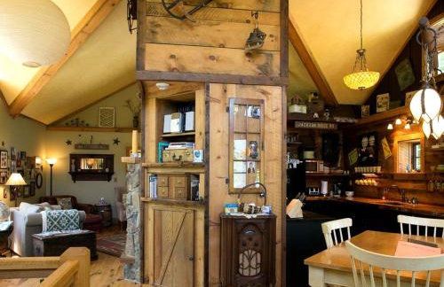 Private Rustic Cabin with Ski-In and Ski-Out Access in Jackson, New Hampshire - Foto 14