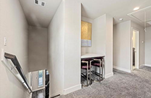 Near Med Center NRG Balcony Yard Desk WiFi Games - Foto 4