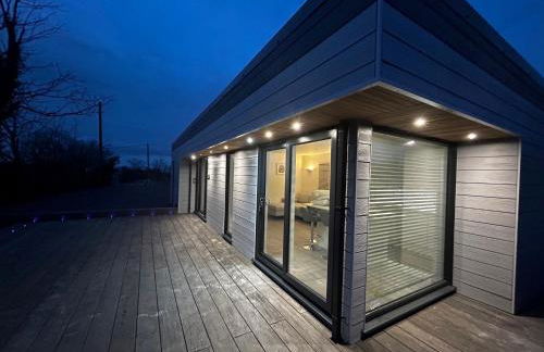 Lowern, Luxury Lodge with Hot Tub and Games Room - Photo 18