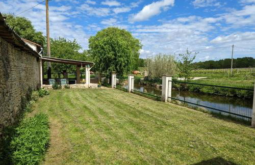 Maison Charentaise avec Cheminée, Jardin et Animaux acceptés - FR-1-653-221 - Foto 18