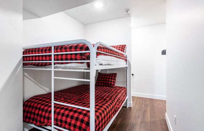 The Caledonian by All Seasons Resort Lodging - Photo 54