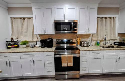 3 Bedroom Jewel: Luxury with Crystal Pool - Foto 22