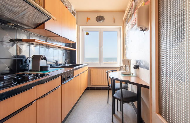 Vintage Apartment With sea View in Ostend - Photo 13