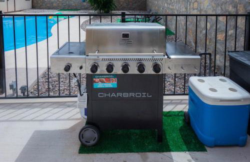 Private Pool Retreat Steps from Album Park - Foto 29