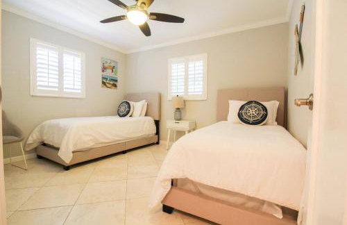 Charming 2 BR home minutes from Siesta Key beaches - Destination Paradise - Foto 15