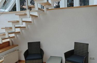 Ferienhaus Wintergarten für 8 Gäste und 2 Hunde in der Eifel mit toller Aussicht, Kamin und Garten - Foto 21