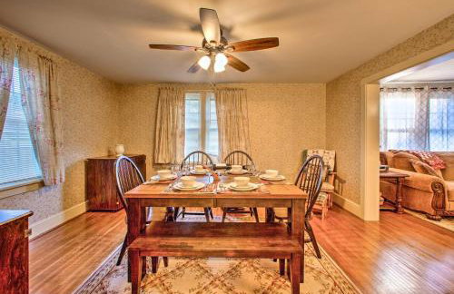 Whimsical Lancaster Home - 4 Mi to Sight and Sound - Foto 6