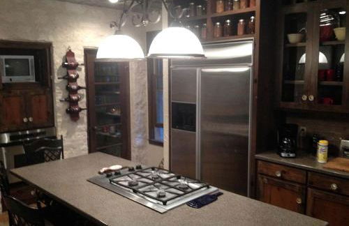 Stunning Luxury Estate on Private Lake in Texas Hill Country near Austin - Foto 11