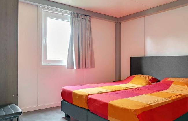 Lakeside Luxury; Sauna & Hot Tub - Photo 6