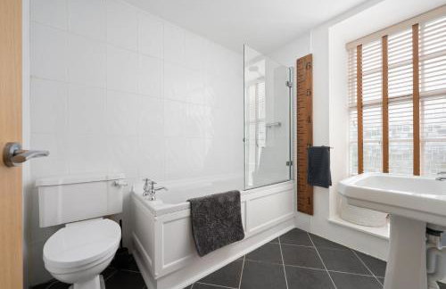 Historic 1BR Home in Culross Near Filming Sites - Foto 23