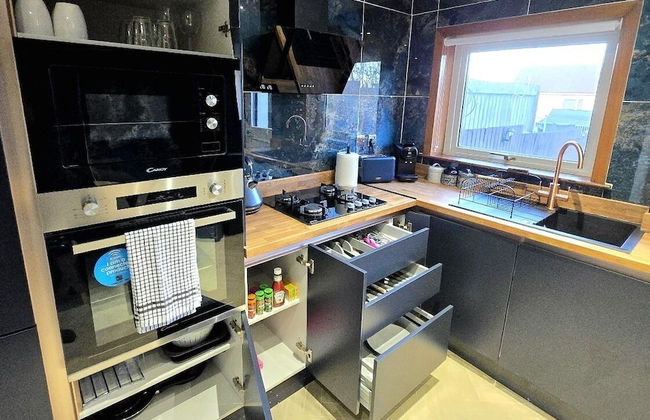 Quirky 2-Bed with Free Parking - Foto 16