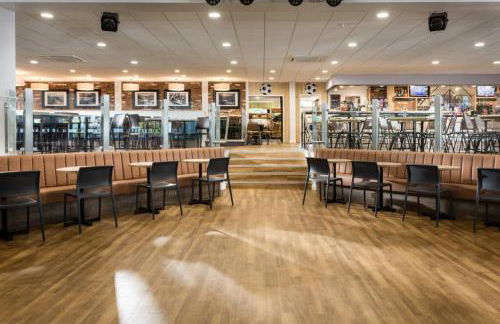 Large House in Looe, Near Beach and Bars with Great Views, Free Parking and Free Access to a Nearby Indoor Swimming Pool - Foto 38